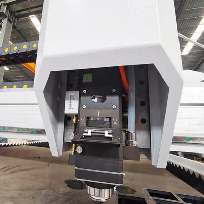 cortador del laser de la fibra del CNC de 1000W 2000W 3000W 4kw para la hoja de aluminio de acero